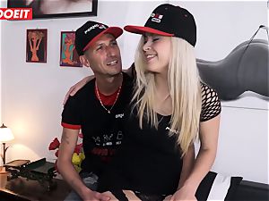 blondie stunner Gets torn up gonzo on audition bed